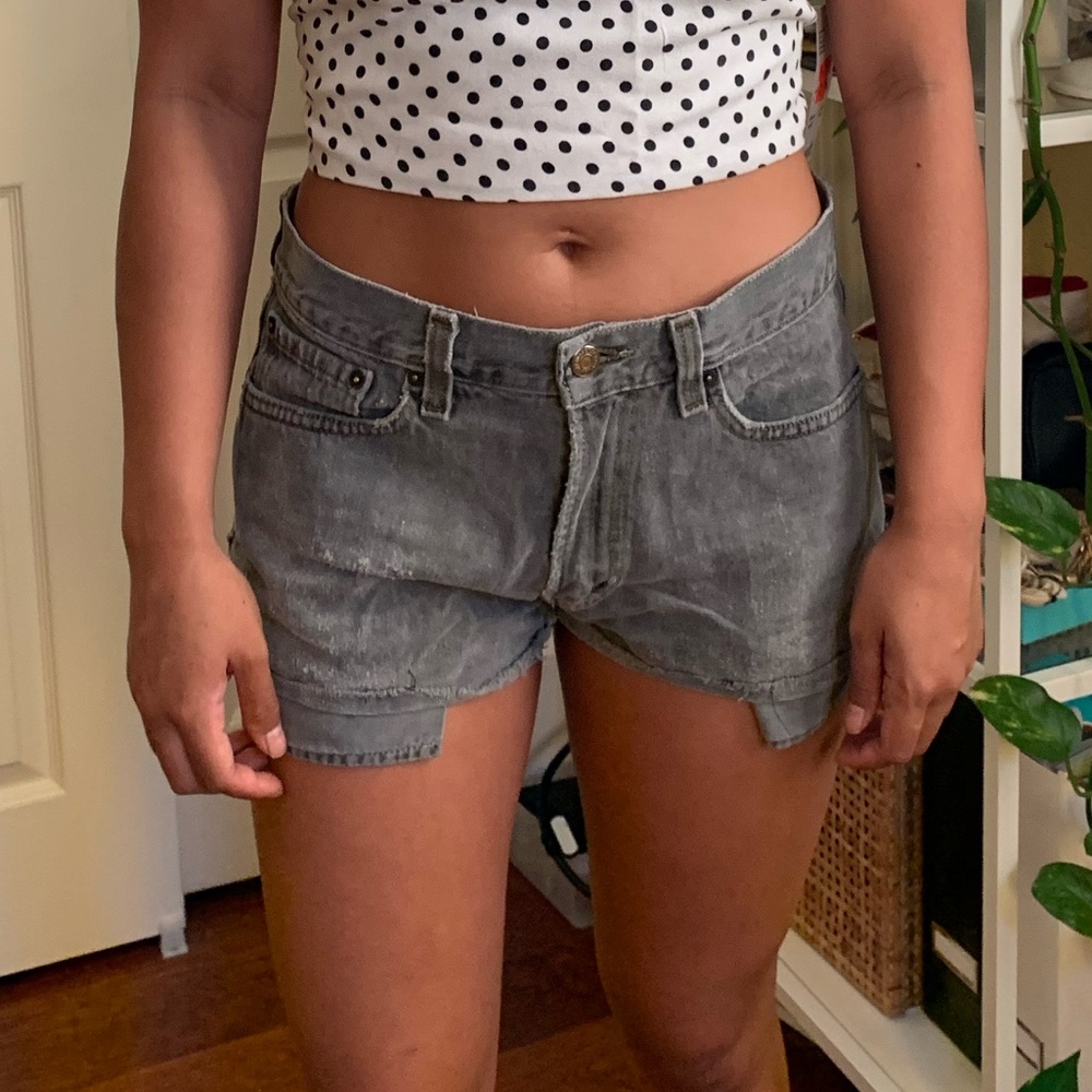 Distressed Levi’s Urban Outfitters